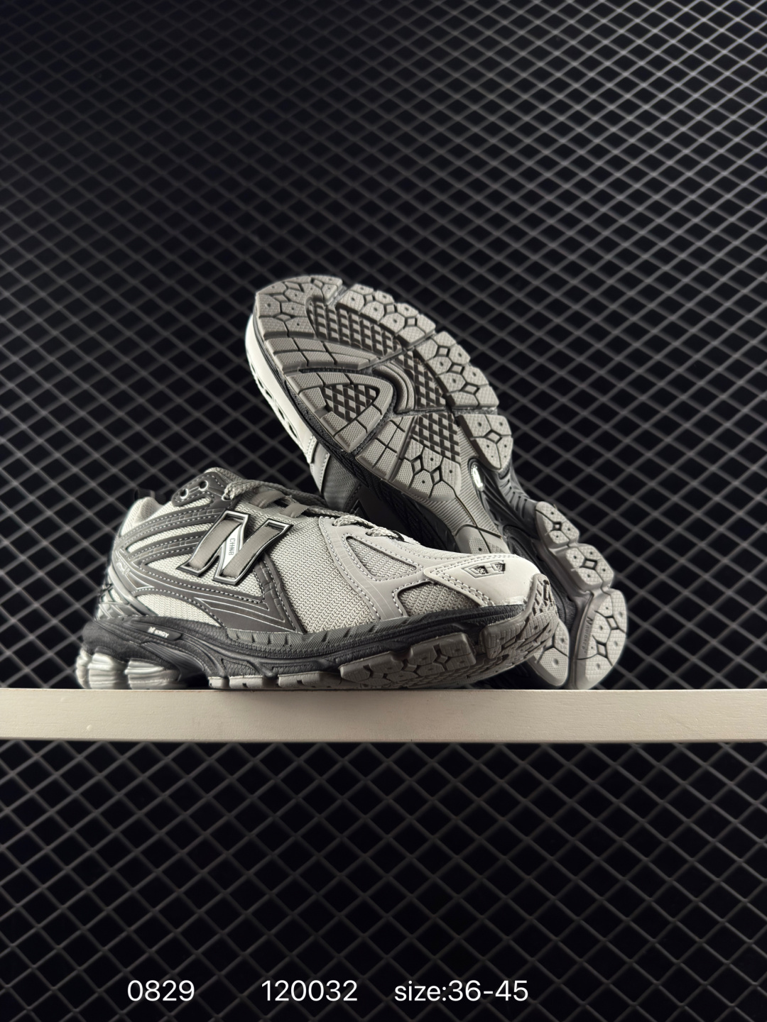 New Balance M1906RI NB